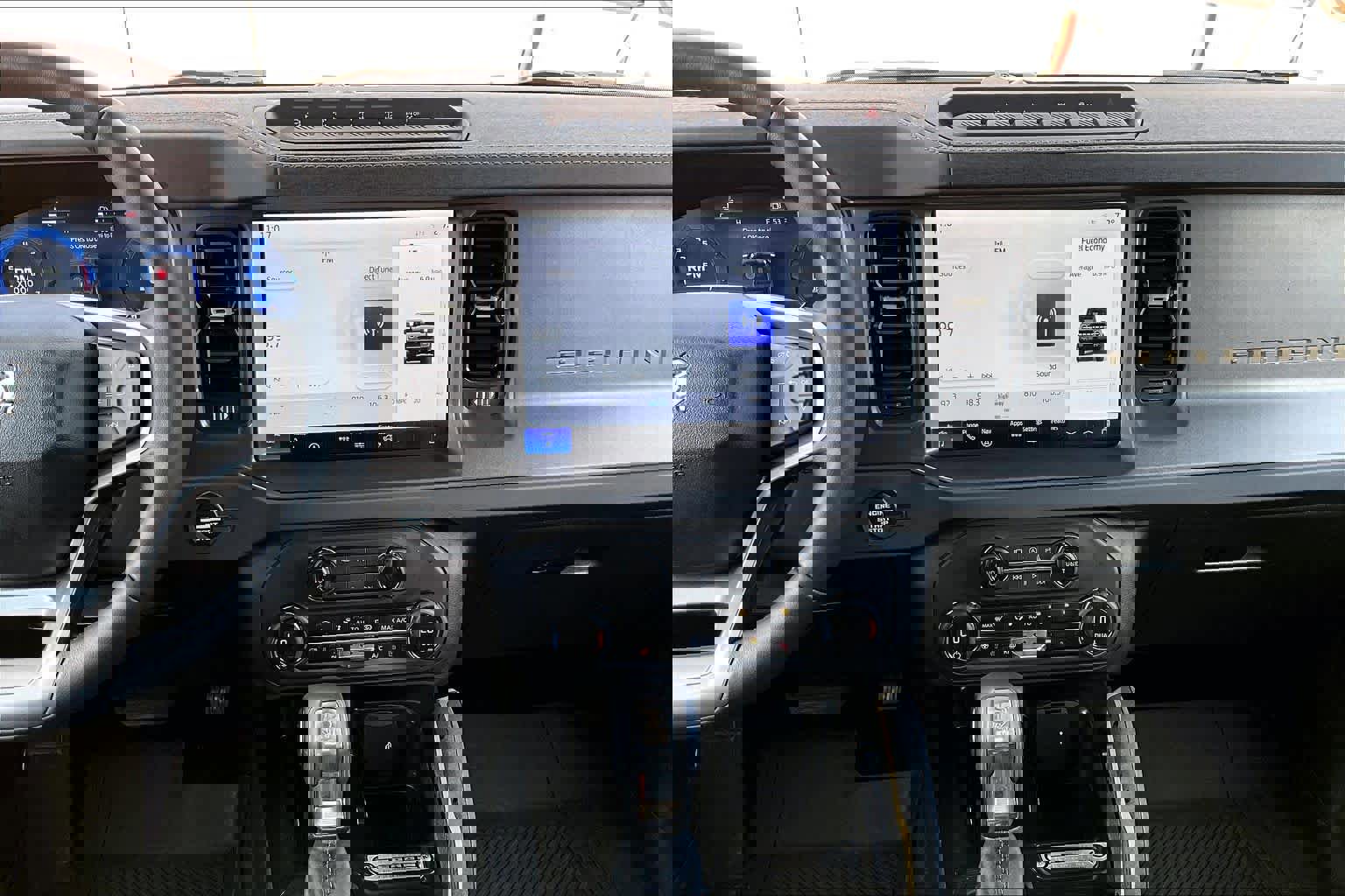 Certified 2025 Ford Bronco Badlands image 9