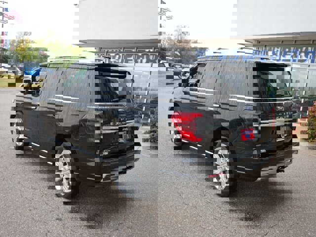 Certified 2023 Ford Expedition Platinum image 5