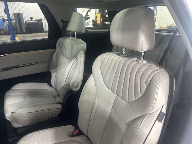 Used 2023 Hyundai Palisade Limited AWD/4WD image 30