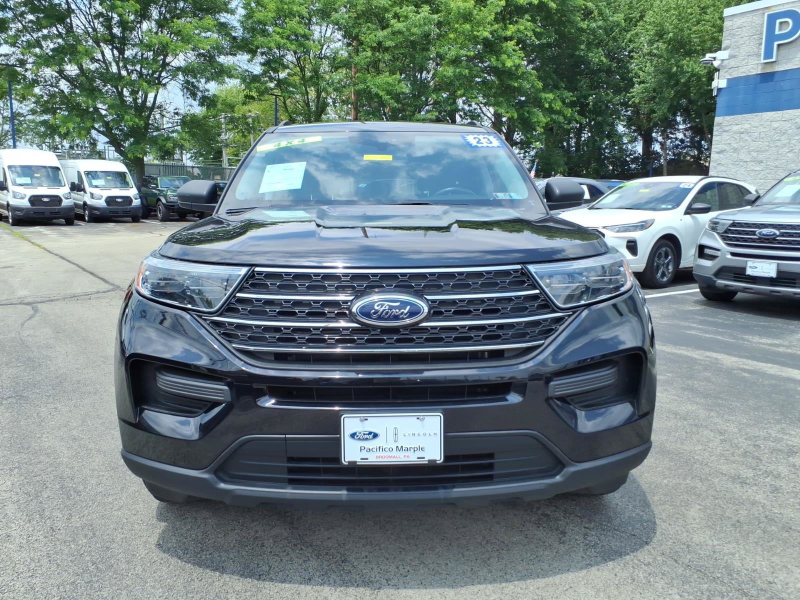 Certified 2023 Ford Explorer XLT AWD/4WD image 9