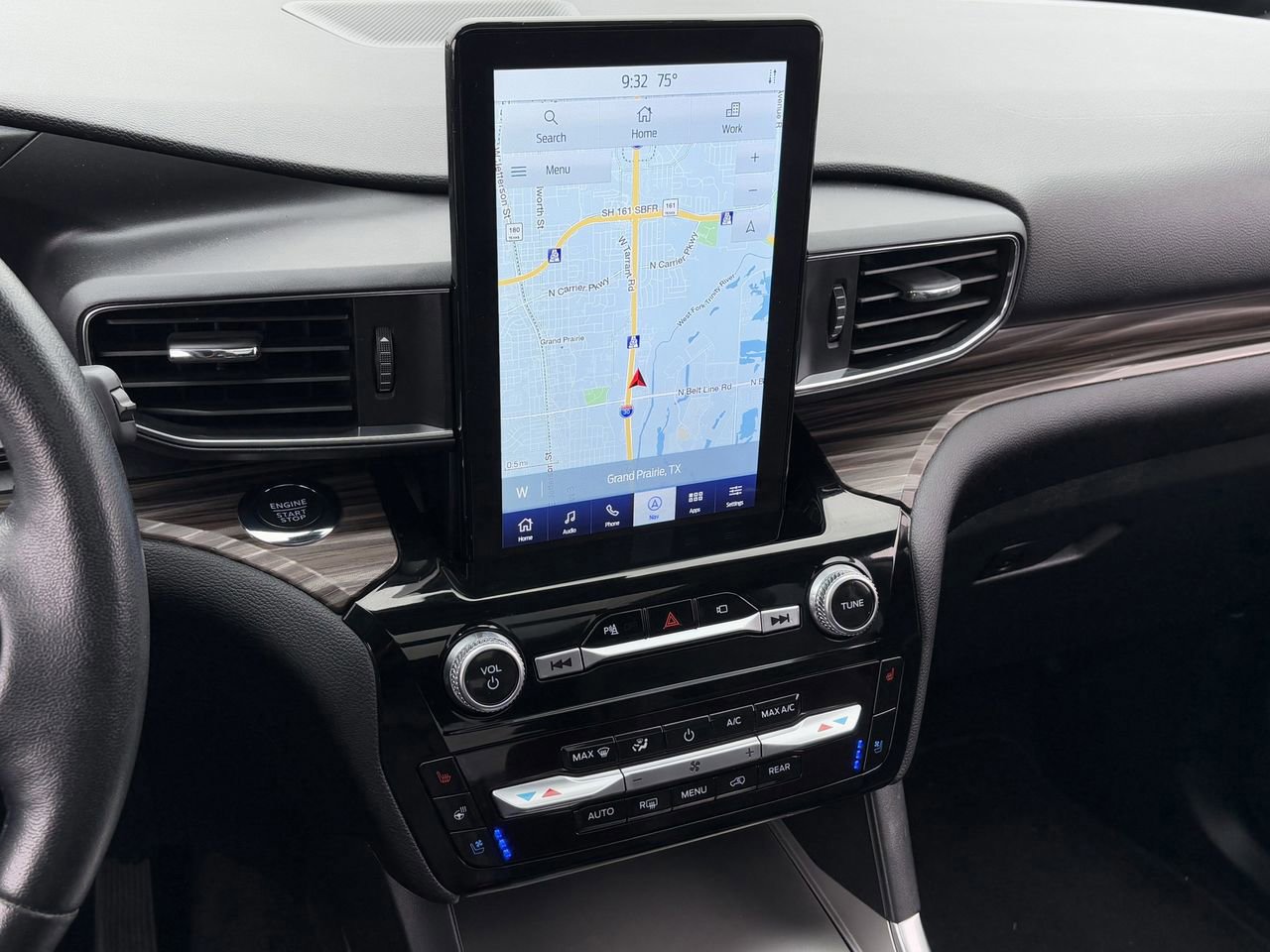 Certified 2023 Ford Explorer Limited w/ Limited Technology Package image 21