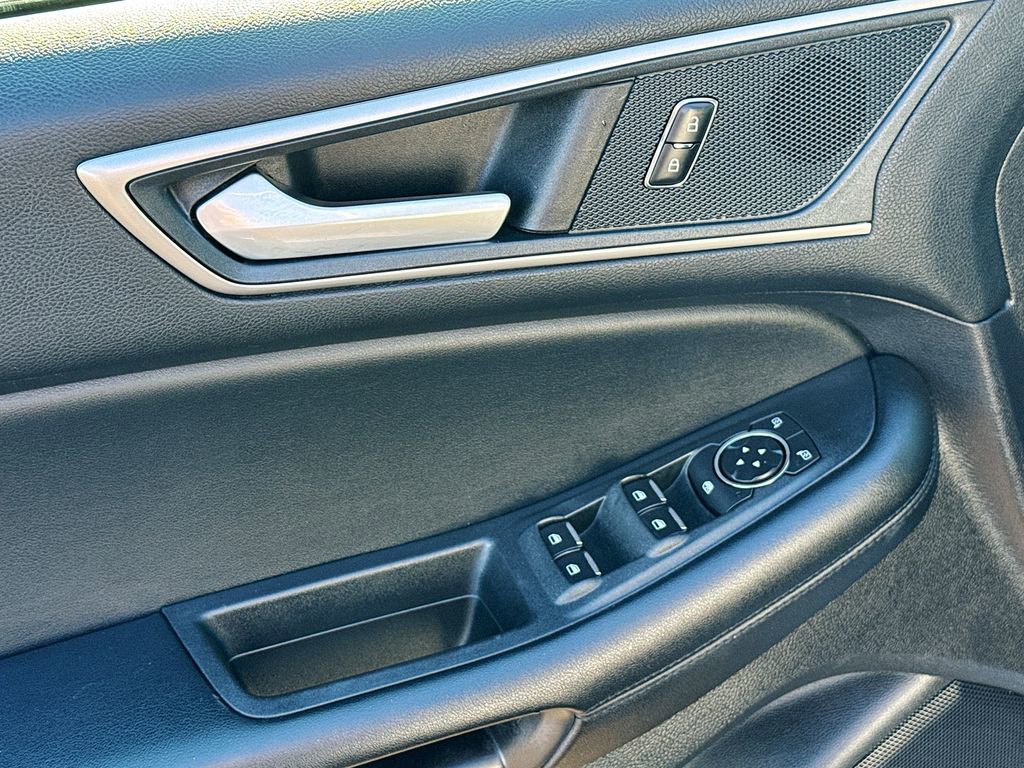 Certified 2022 Ford Edge SEL image 15