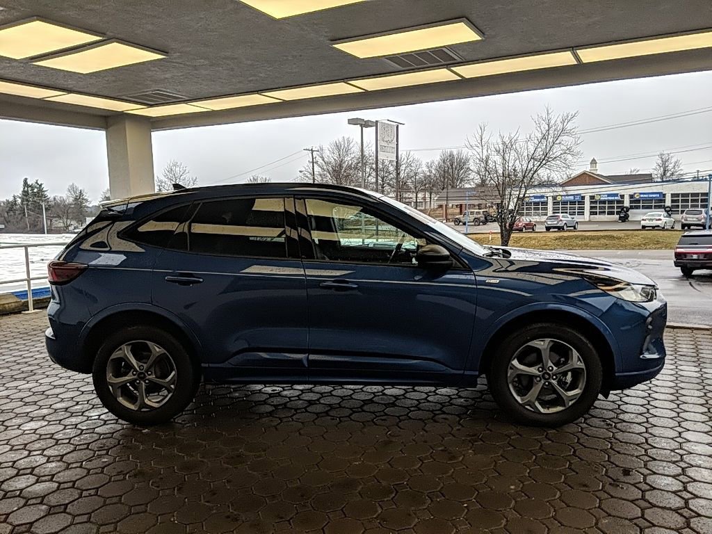 Certified 2023 Ford Escape ST-Line w/ Tech Pack #1 image 4