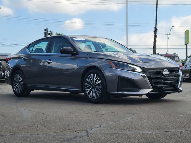 Used 2024 Nissan Altima 2.5 SV image 6