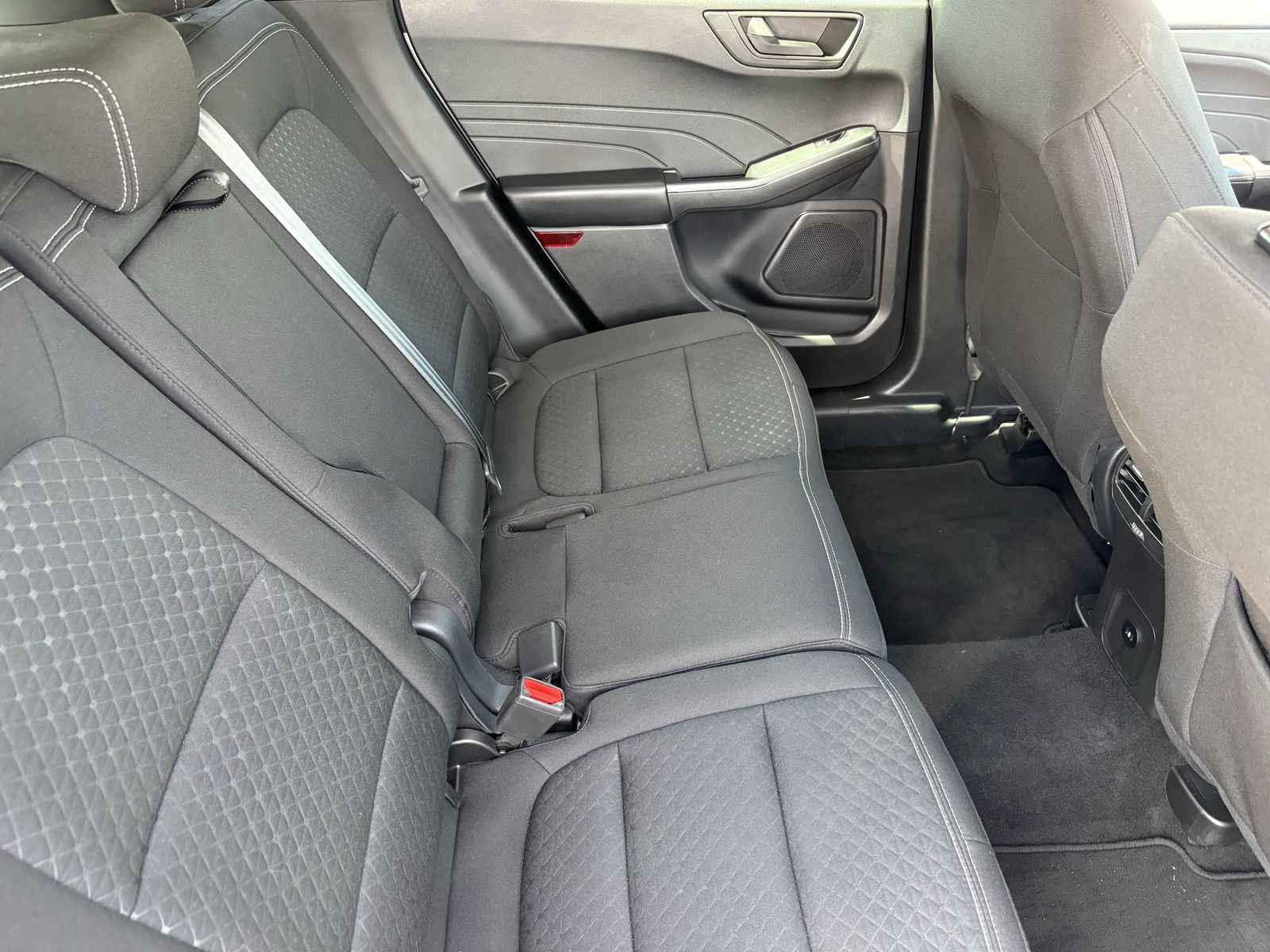 Certified 2025 Ford Escape Active AWD/4WD image 16
