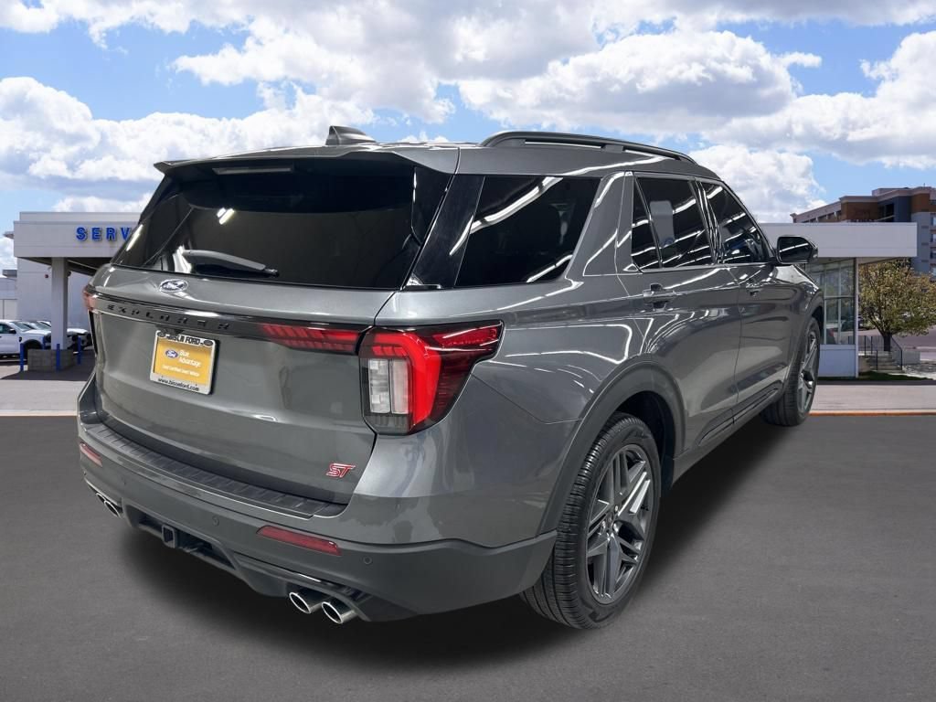 Certified 2025 Ford Explorer ST AWD/4WD image 3