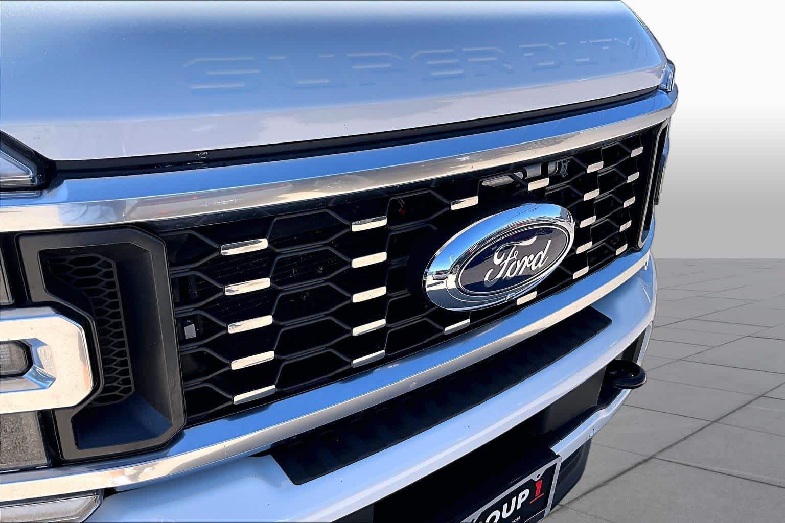 Certified 2026 Ford F350 Platinum w/ FX4 Off-Road Package AWD/4WD image 28