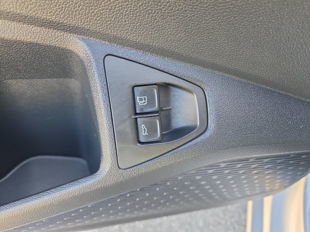 Used 2024 Volkswagen Jetta SE FWD image 16
