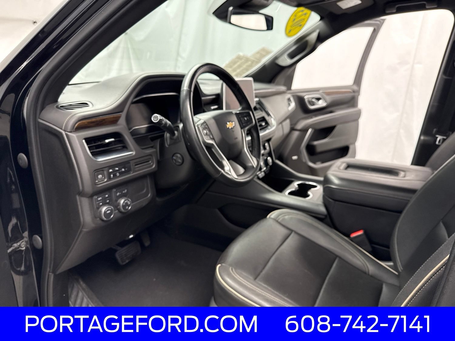 Used 2023 Chevrolet Tahoe Premier AWD/4WD image 12