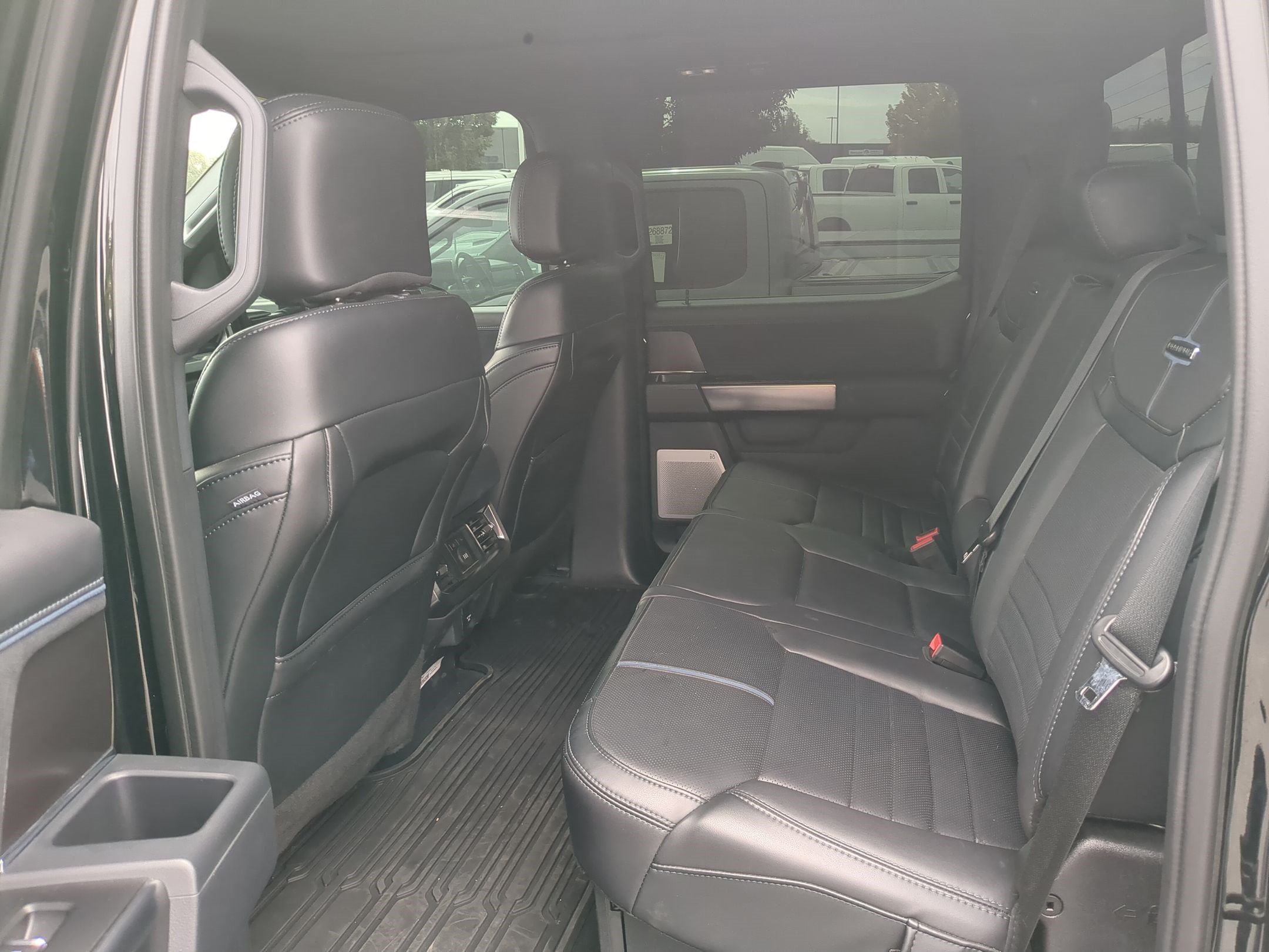 Certified 2026 Ford F450 Platinum w/ FX4 Off-Road Package AWD/4WD image 28