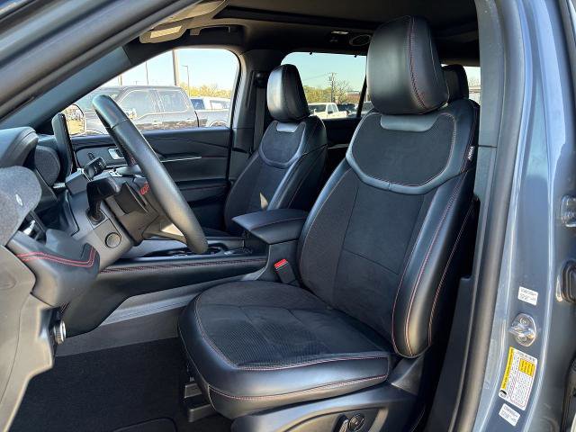 Certified 2025 Ford Explorer ST image 25
