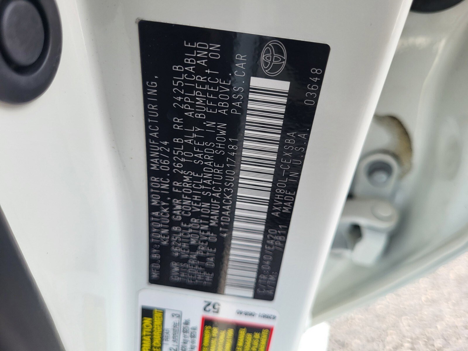 Used 2025 Toyota Camry SE FWD image 37