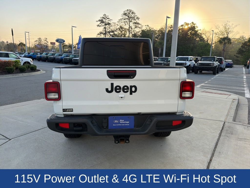 Used 2023 Jeep Gladiator Sport image 7