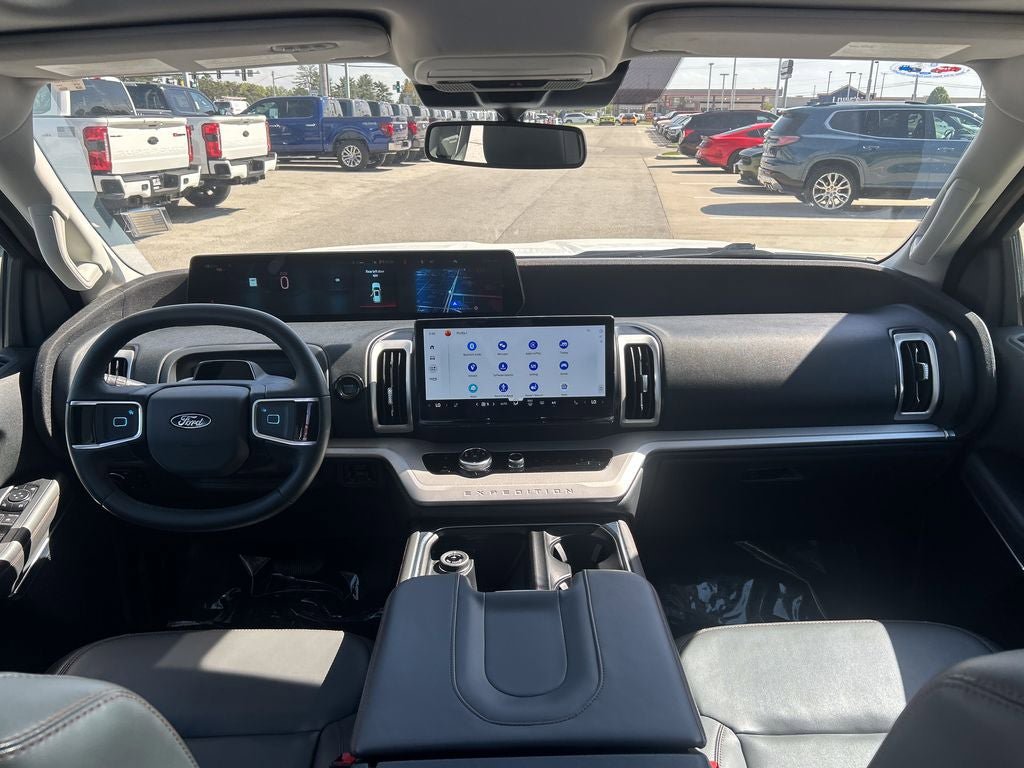 Certified 2025 Ford Expedition Active AWD/4WD image 43