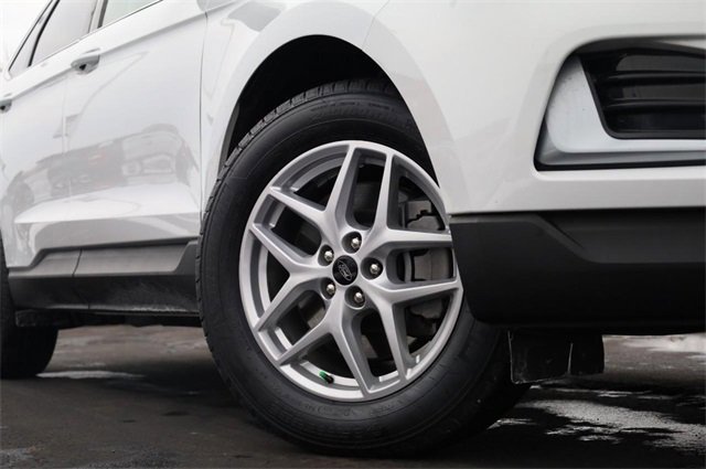 Certified 2024 Ford Edge SEL image 6