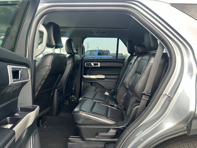 Certified 2022 Ford Explorer XLT w/ Equipment Group 202A AWD/4WD image 22