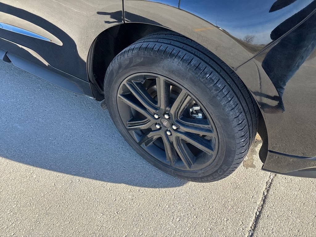Certified 2024 Ford Edge ST-Line AWD/4WD image 8