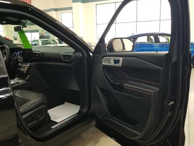 Certified 2023 Ford Explorer ST-Line w/ Class IV Trailer Tow Package image 9