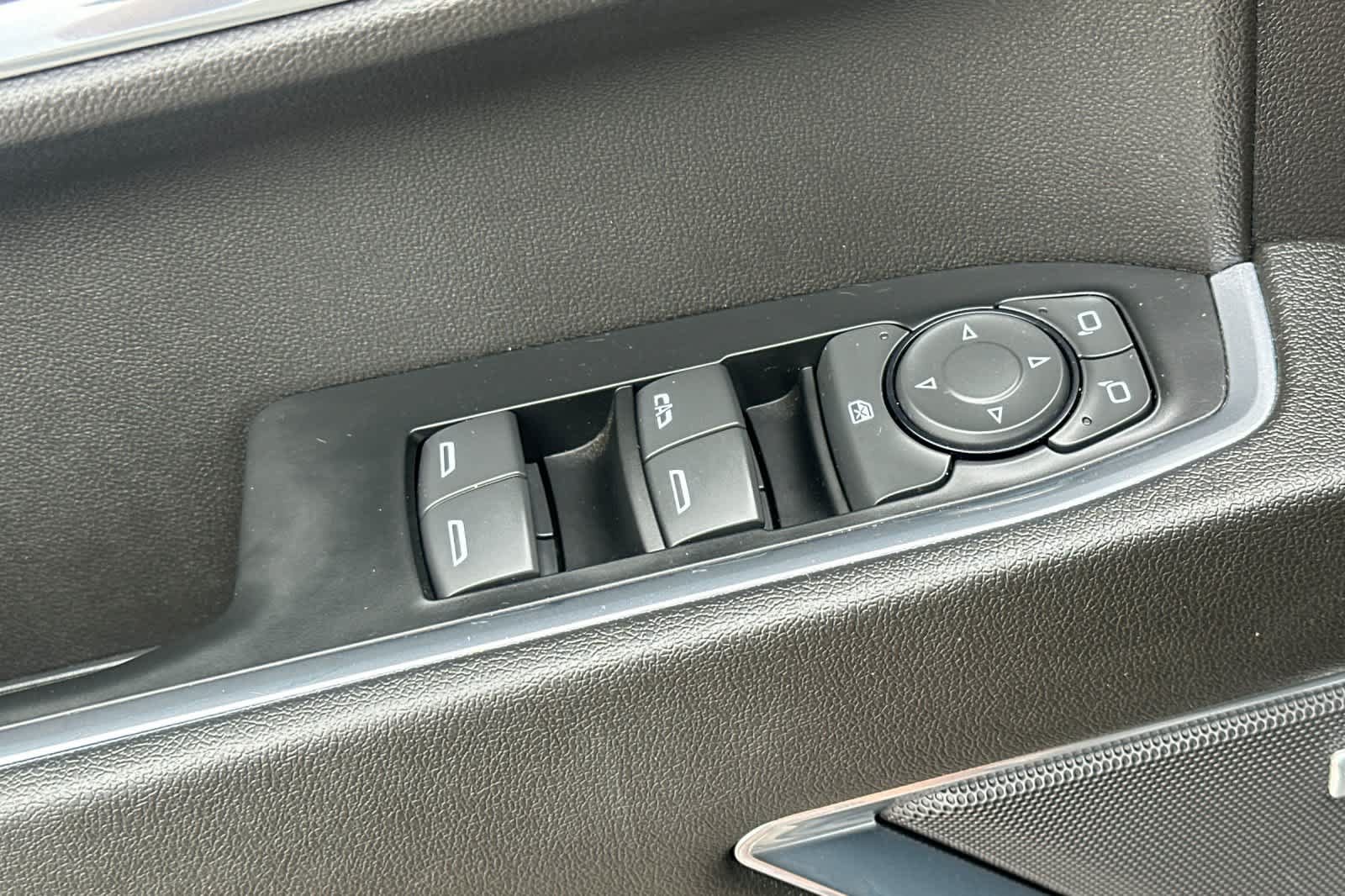Used 2024 Chevrolet Silverado 1500 LT Trail Boss w/ Convenience Package II AWD/4WD image 13