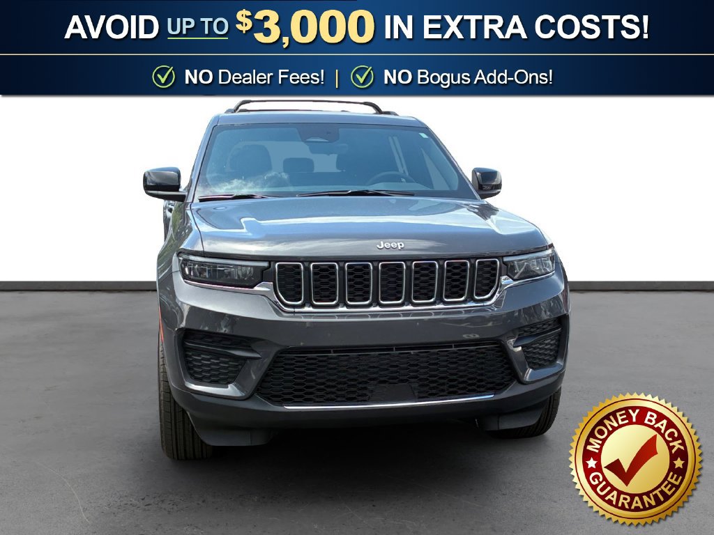 Used 2025 Jeep Grand Cherokee Laredo X AWD/4WD image 10