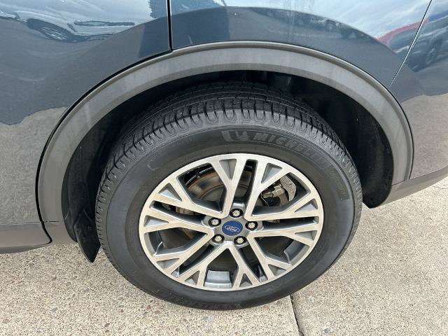 Certified 2022 Ford Escape SEL w/ Technology Package AWD/4WD image 28