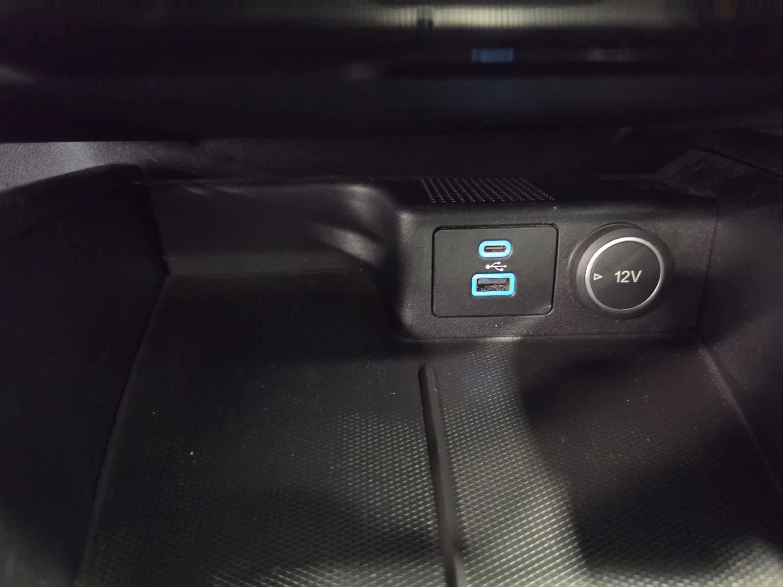 Certified 2021 Ford Escape Titanium FWD image 20