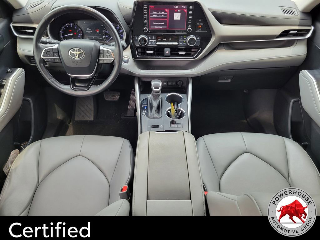 Used 2020 Toyota Highlander XLE FWD image 19