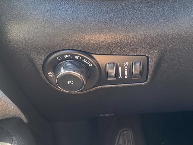 Used 2024 Jeep Compass Latitude AWD/4WD image 20