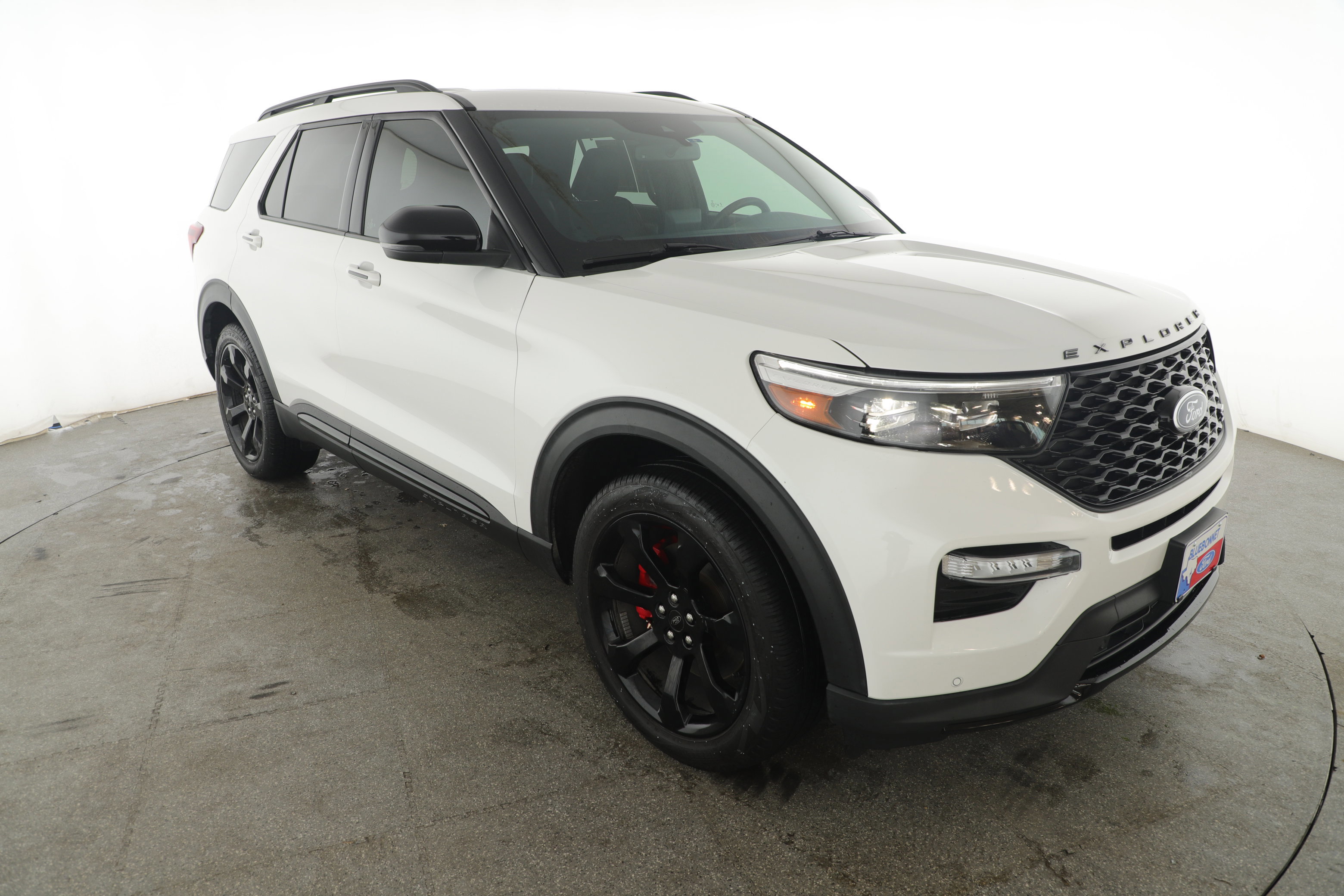 Certified 2024 Ford Explorer ST w/ Equipment Group 401A image 3