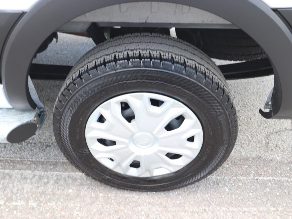 Certified 2025 Ford Transit 250 Low Roof w/ Exterior Upgrade Package RWD image 23