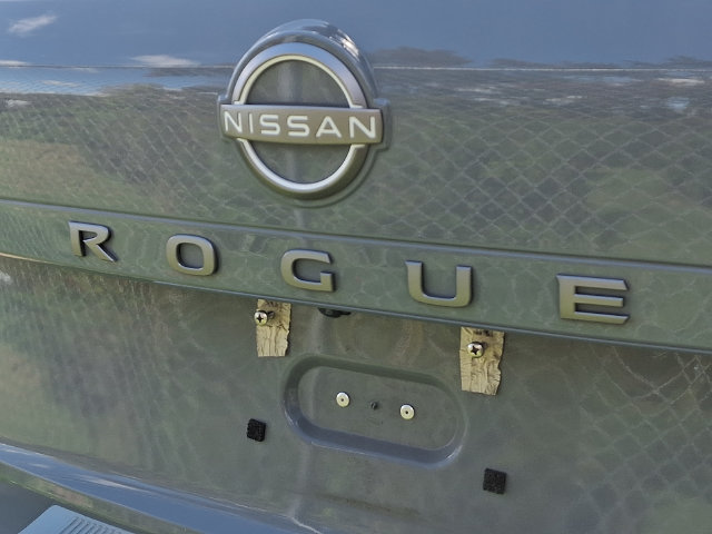 Used 2024 Nissan Rogue SL w/ SL Premium Package AWD/4WD image 13