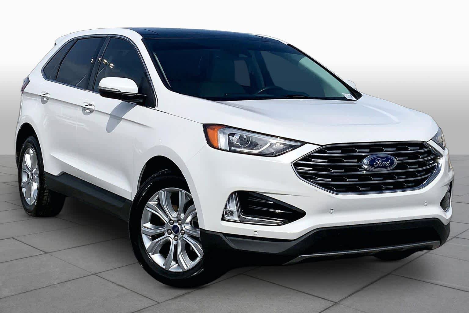 Certified 2021 Ford Edge Titanium FWD image 3