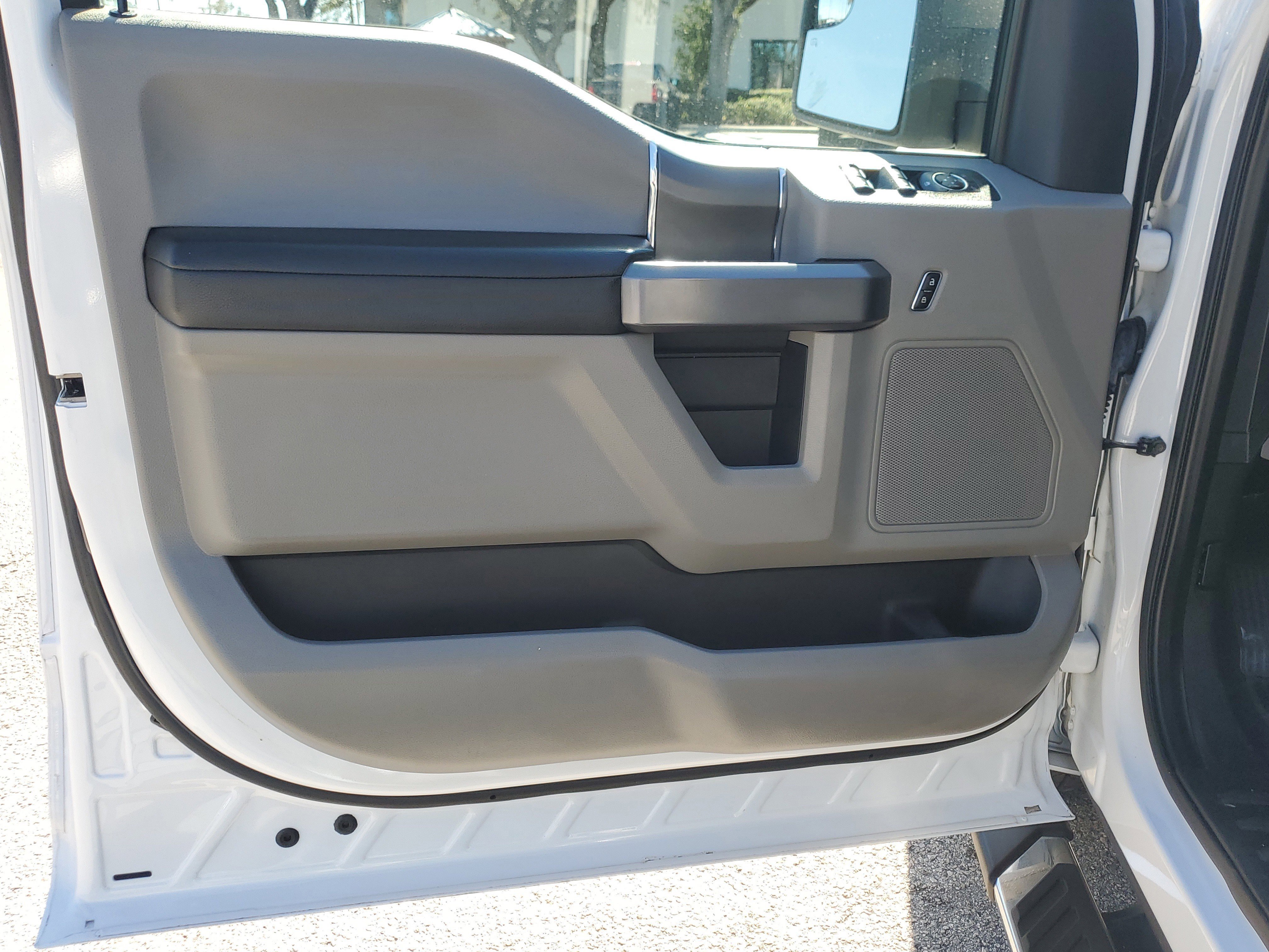 Certified 2020 Ford F150 XLT w/ Equipment Group 302A Luxury image 18