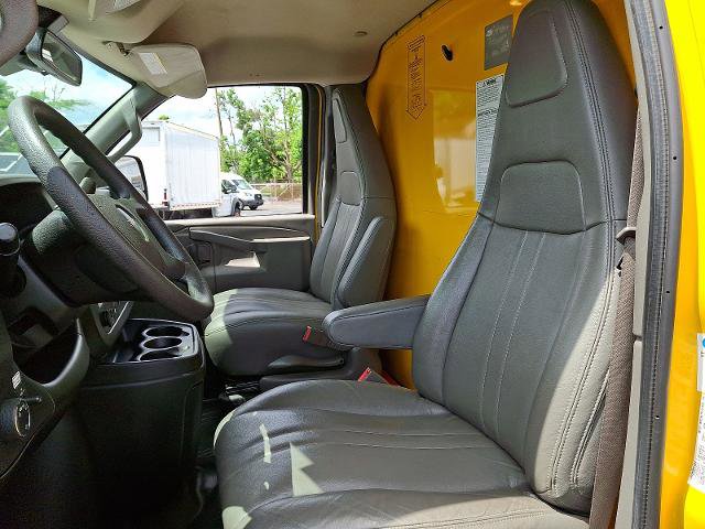 Used 2021 GMC Savana 3500 w/ Power Convenience Package RWD image 12