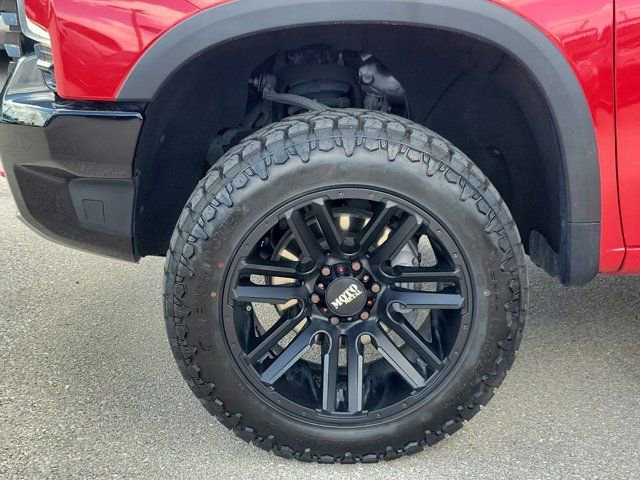 Used 2023 Chevrolet Silverado 1500 ZR2 w/ Technology Package image 8