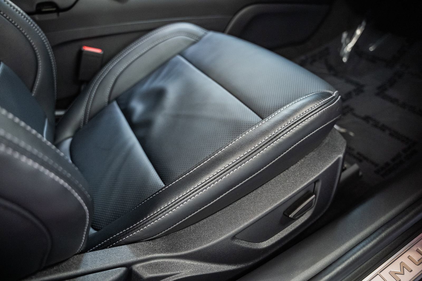 Certified 2025 Ford Mustang Premium image 35