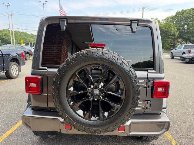 Used 2021 Jeep Wrangler Unlimited Sahara AWD/4WD image 3