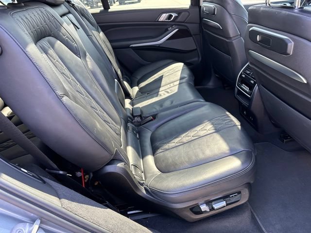 Used 2023 BMW X7 xDrive40i w/ Premium Package AWD/4WD image 14