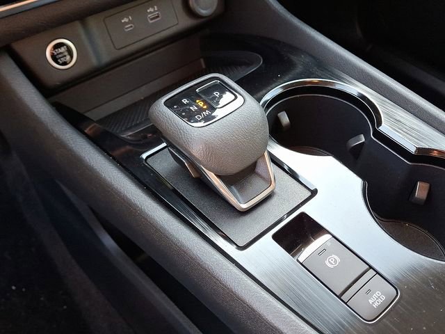 Used 2023 Nissan Rogue S image 16