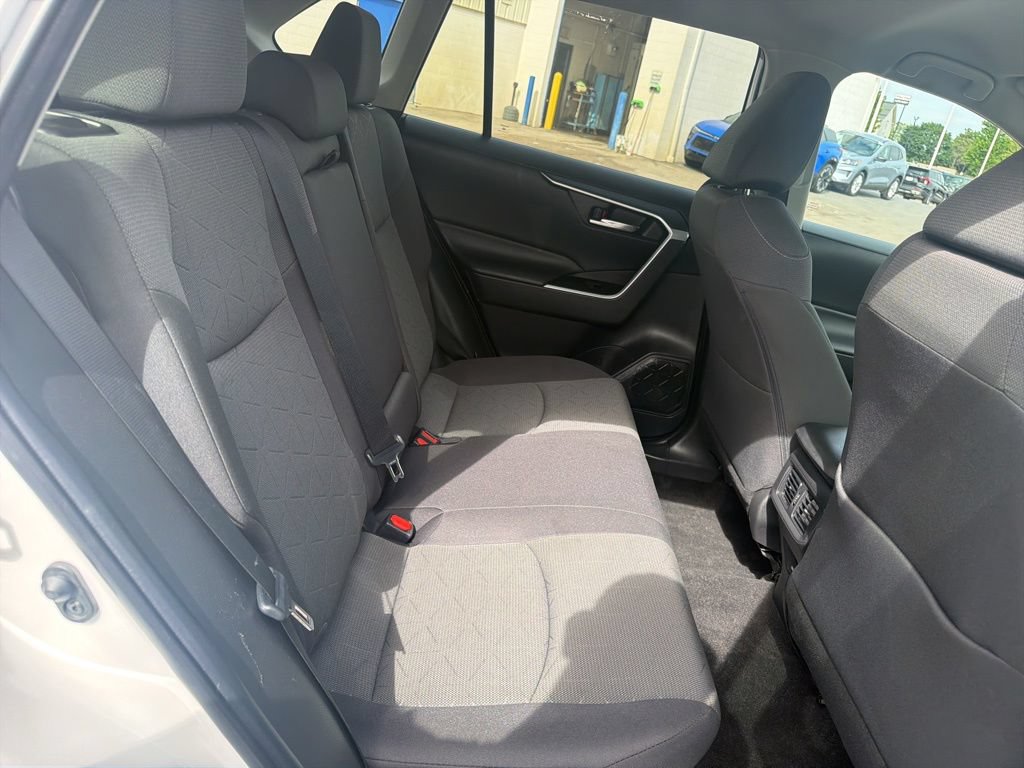Used 2023 Toyota RAV4 XLE AWD/4WD image 44