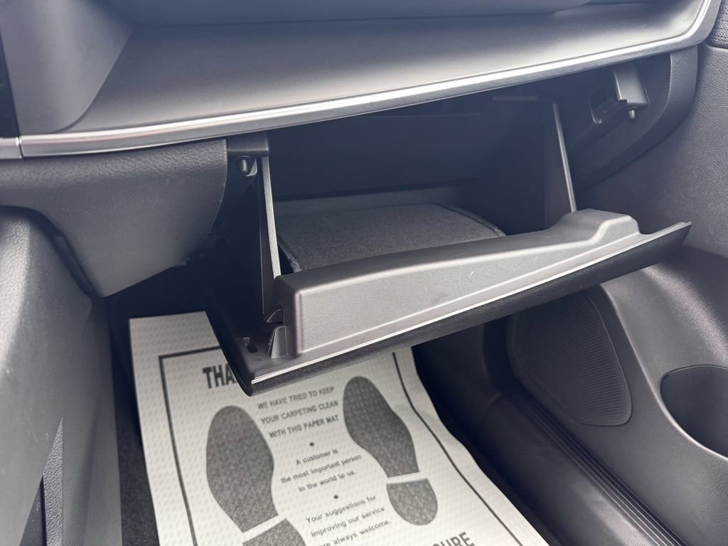 Used 2023 Nissan Rogue S image 24