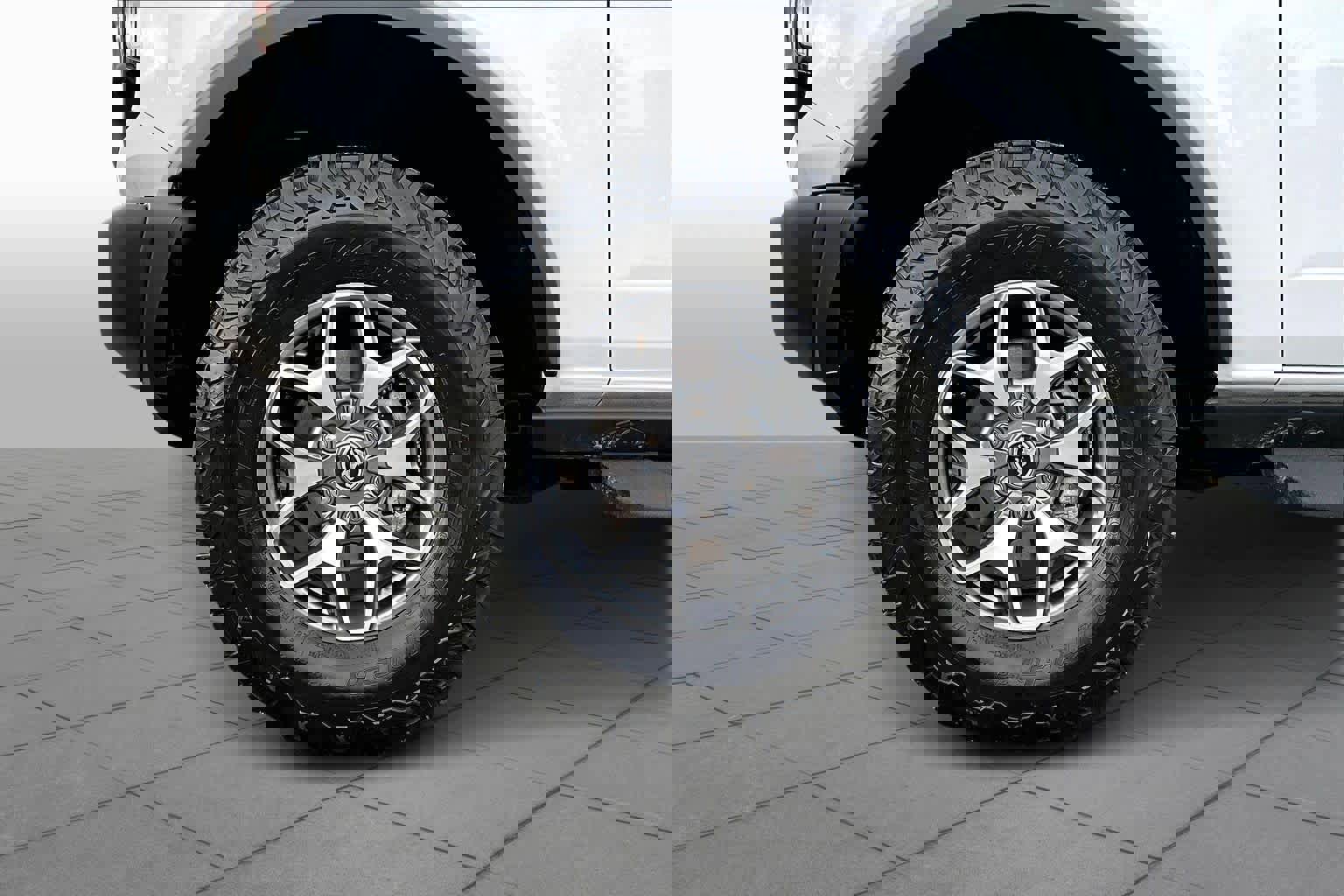 Certified 2025 Ford Bronco Badlands image 14