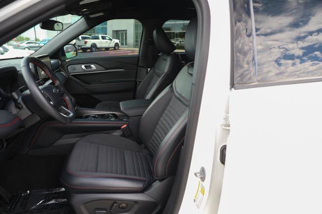 Certified 2025 Ford Explorer ST-Line w/ ST-Line Street Pack AWD/4WD image 17