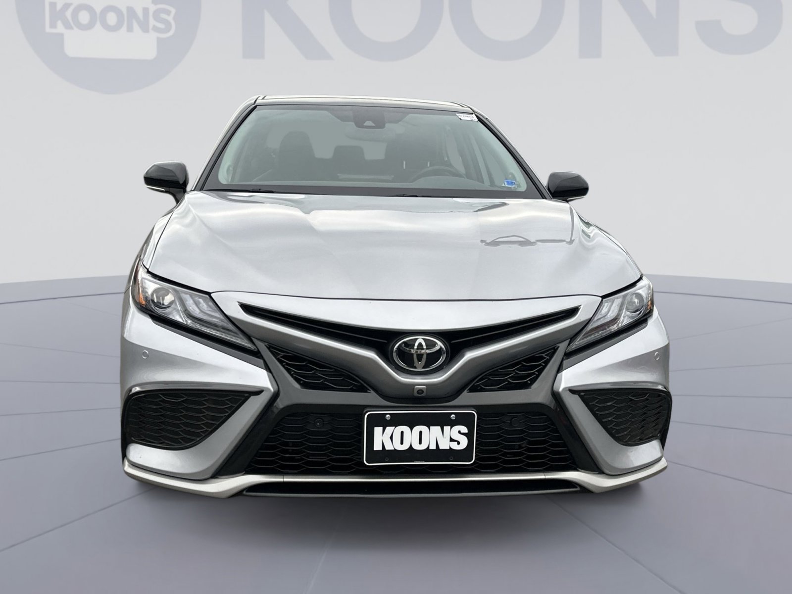 Used 2024 Toyota Camry XSE w/ Navigation Package FWD image 4