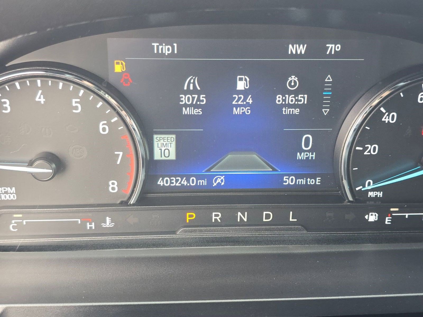 Certified 2024 Ford Explorer ST-Line w/ Class IV Trailer Tow Package image 19