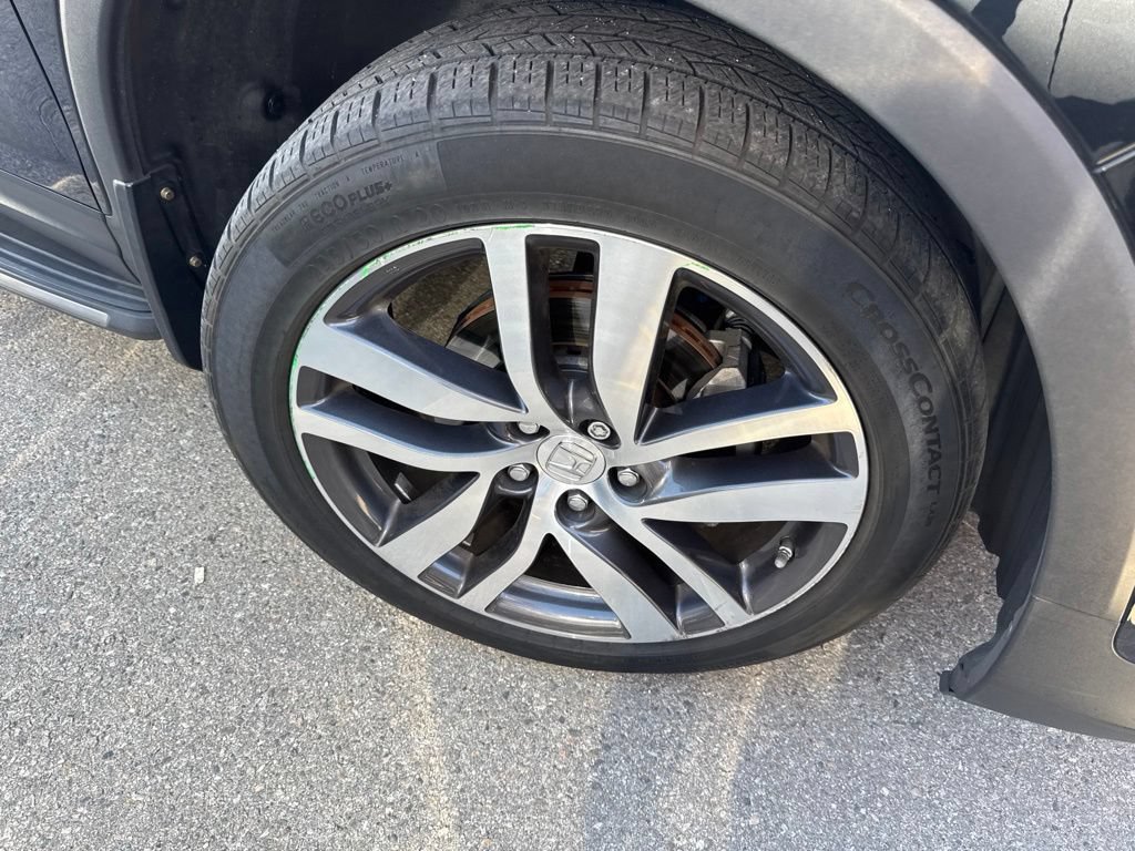 Used 2017 Honda Pilot Elite image 2