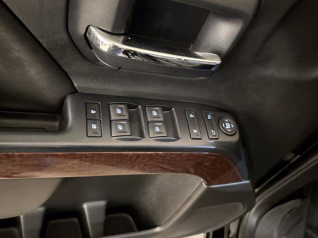 Used 2017 GMC Sierra 2500 SLE w/ HD SLE Preferred Plus Package AWD/4WD image 16