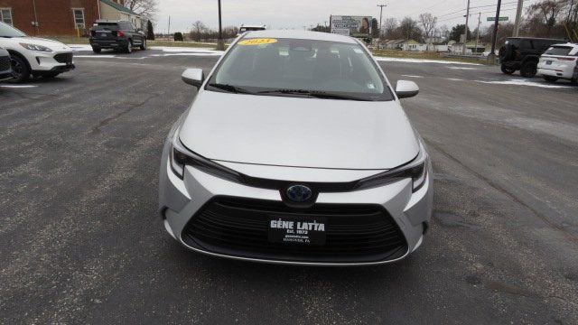 Used 2023 Toyota Corolla LE w/ LE Convenience Package image 8