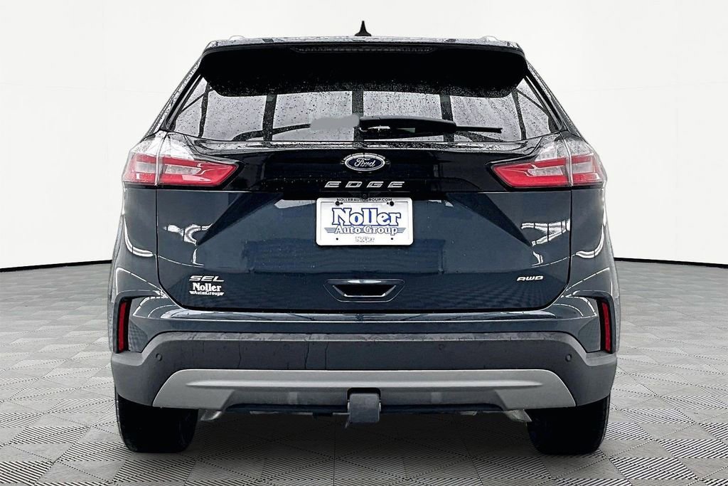 Certified 2024 Ford Edge SEL w/ Convenience Package AWD/4WD image 4