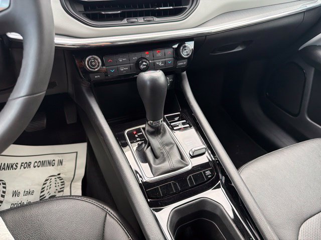 Used 2023 Jeep Compass Limited AWD/4WD image 32